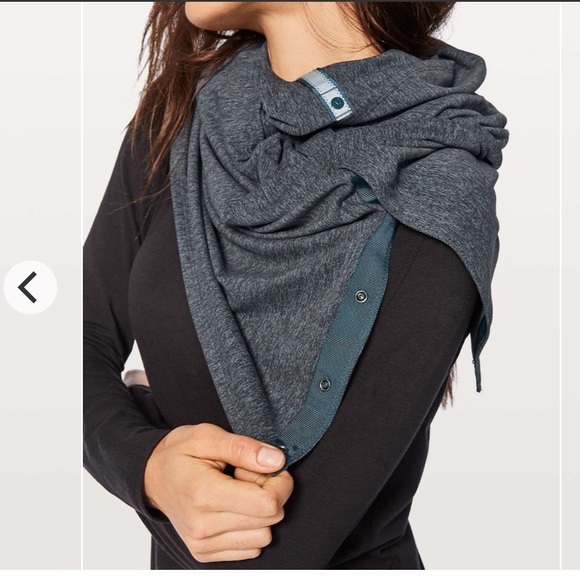 lululemon athletica Accessories - Lululemon Vinyasa Scarf